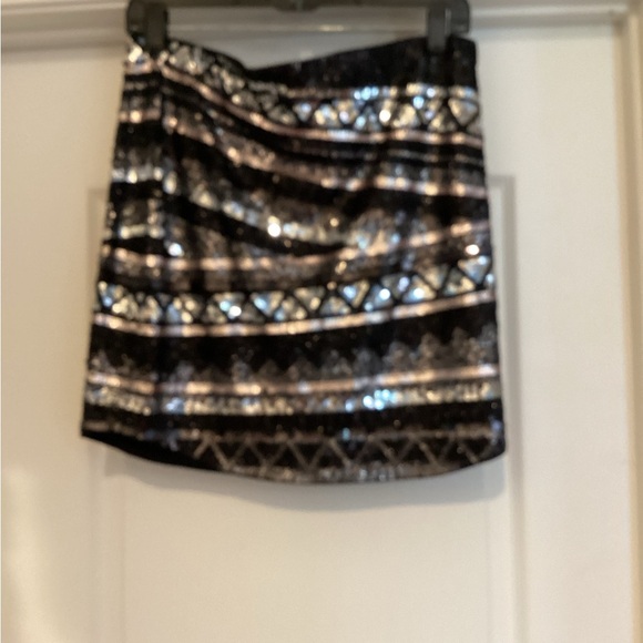 Black and Silver Sequin Lined Skirt - Picture 1 of 3